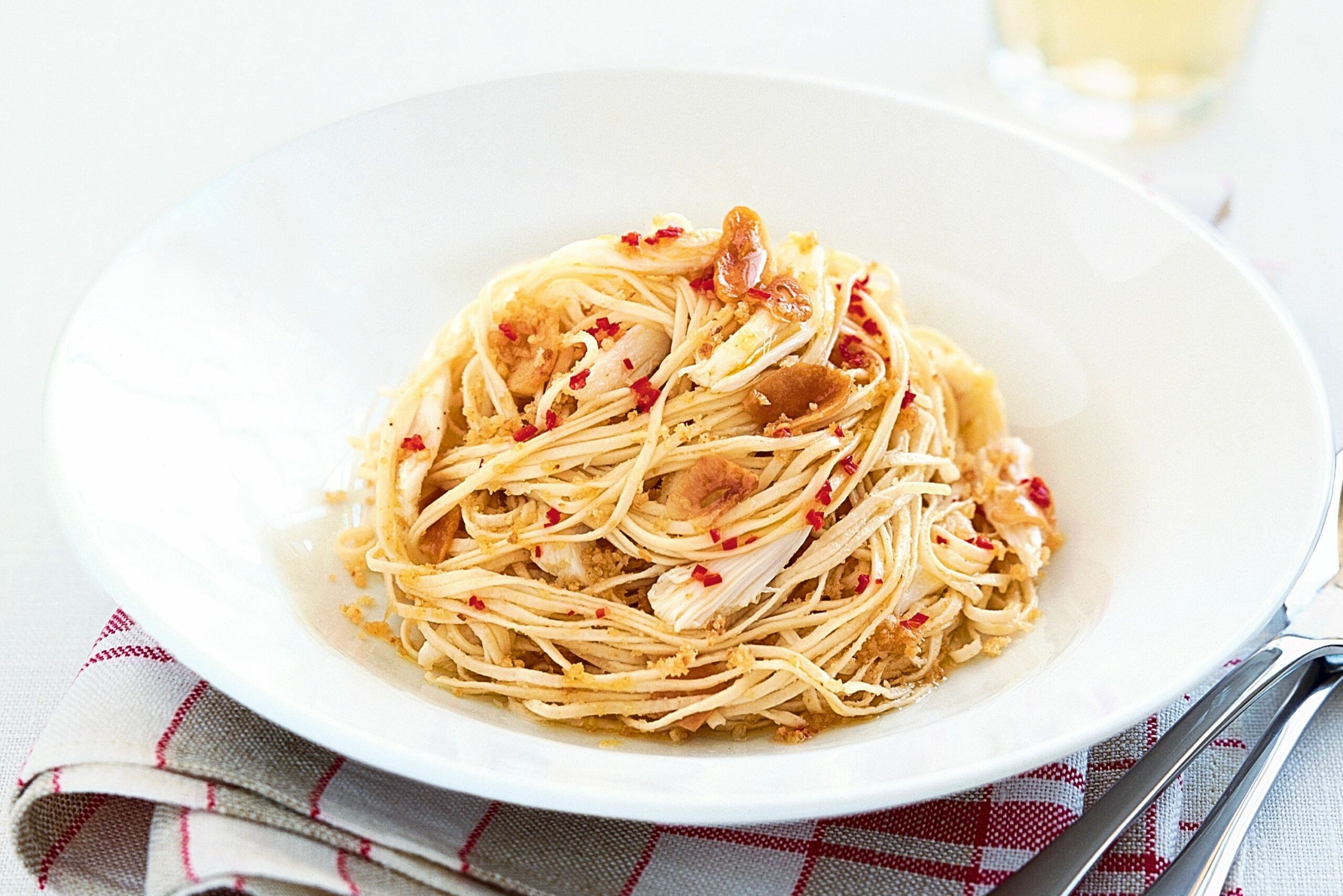 Spaghetti with garlic